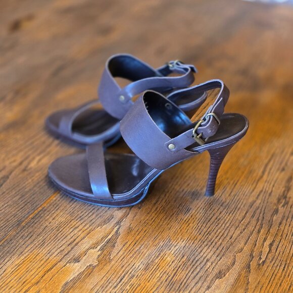 NWOT COLIN STUART dark chocolate leather strappy heel. size 8 - Picture 4 of 9